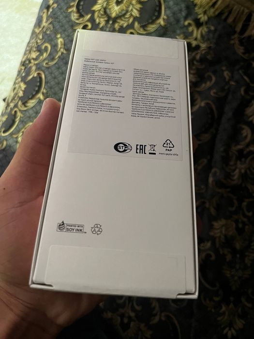 A 07 Samsung xolat yaxshi karobka ochilmagan 128 xotira