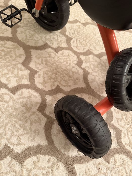 Продам трехколесный велосипед