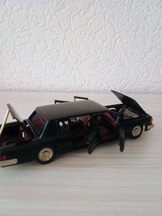 СССР модел ЗИЛ - 115