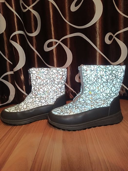 Срочно продам дутыши 3000 тг