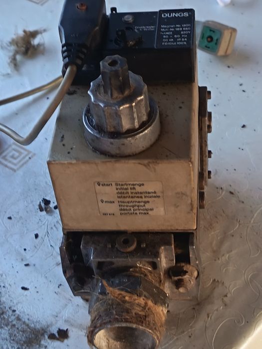 Vând vană gaz multibloc Arbo, MB-DLE 412 B01 S20  pentru arzător P30 4-20 mbar 1 1/4"F
