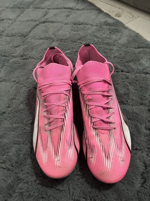 Vând ghete de fotbal Puma Ultra FG/AG mărimea 44