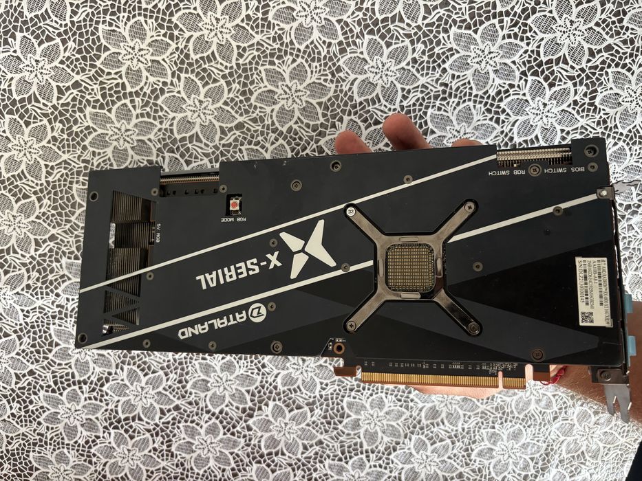 Amd radeontm rx 6800 xt 16 gb