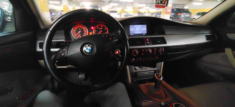 Vând BMW e61 520 2009