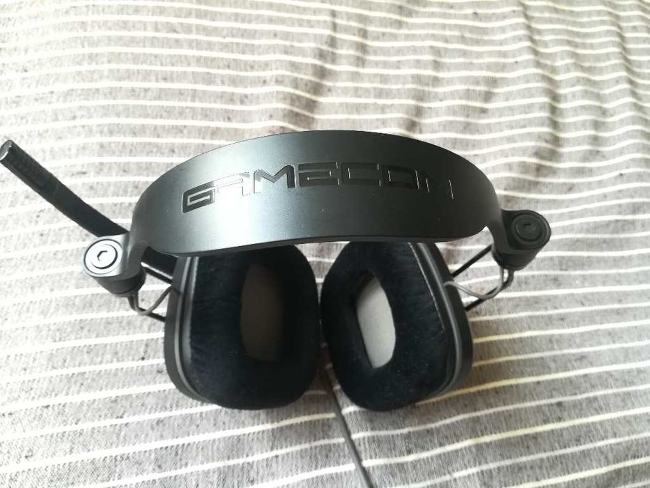 Продавам различни геймърски слушалки с минимални дефекти