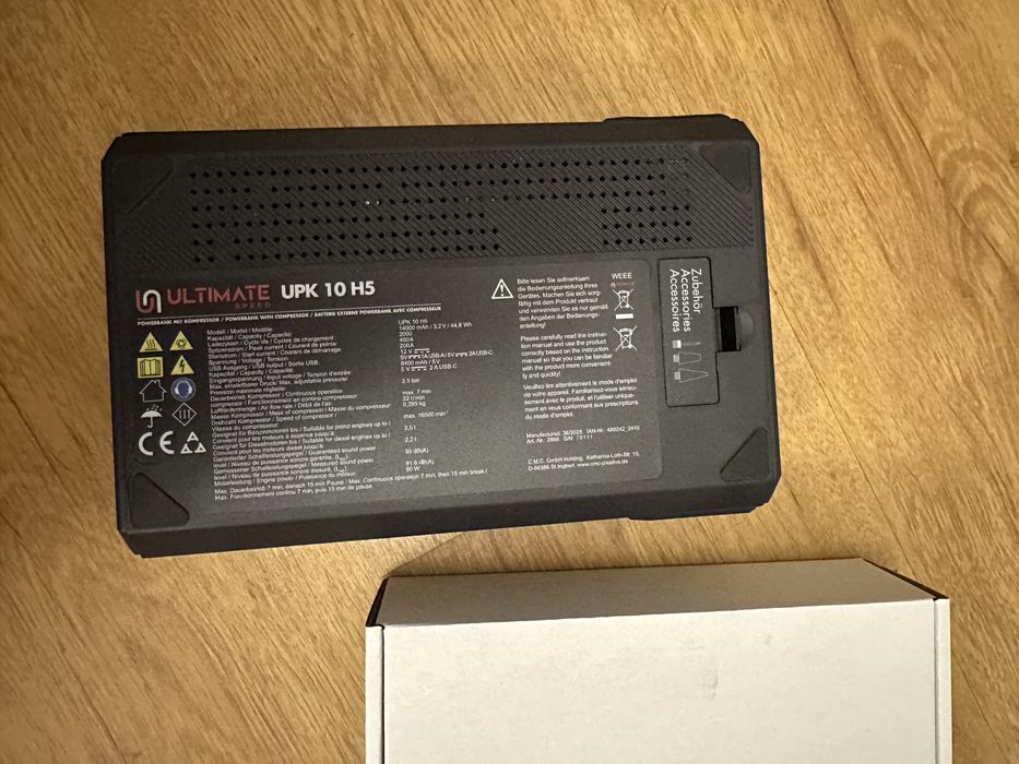 Jump start powerbank compressor