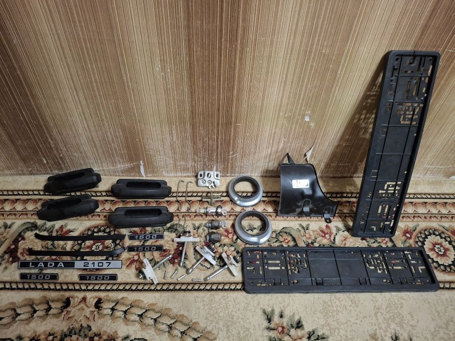 Продам запчасти на Ваз 2107