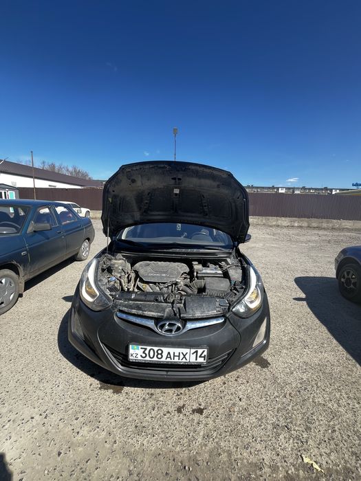 Продам hyundai elantra 2015