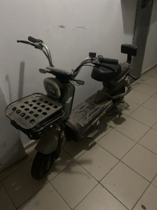 электро скутер 2025 года