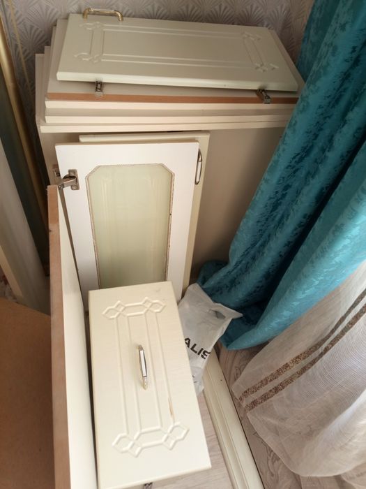 Куханый гарнитур