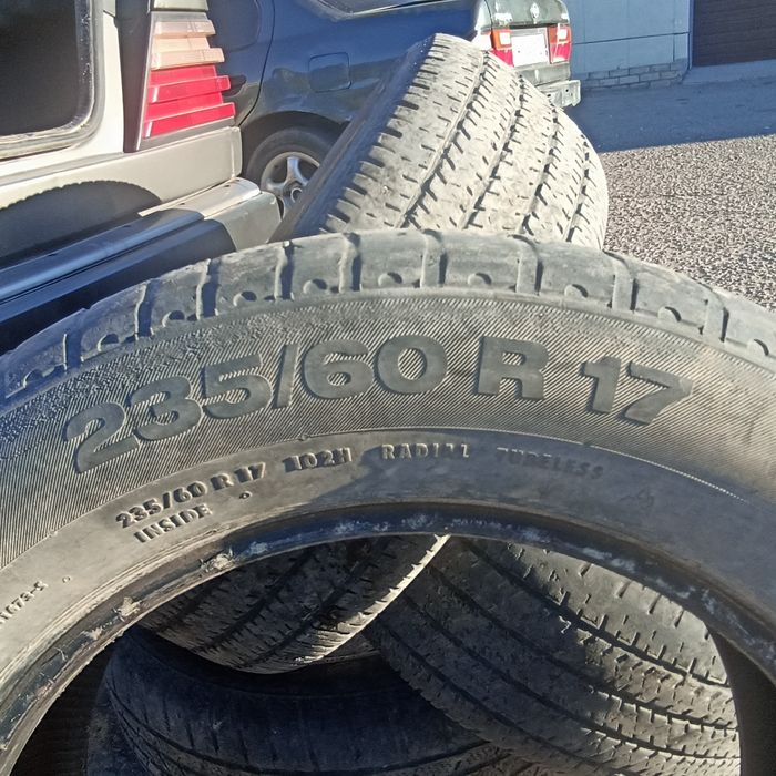 Продам покрышки 235/60 17