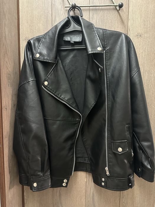 Продам женскую одежду