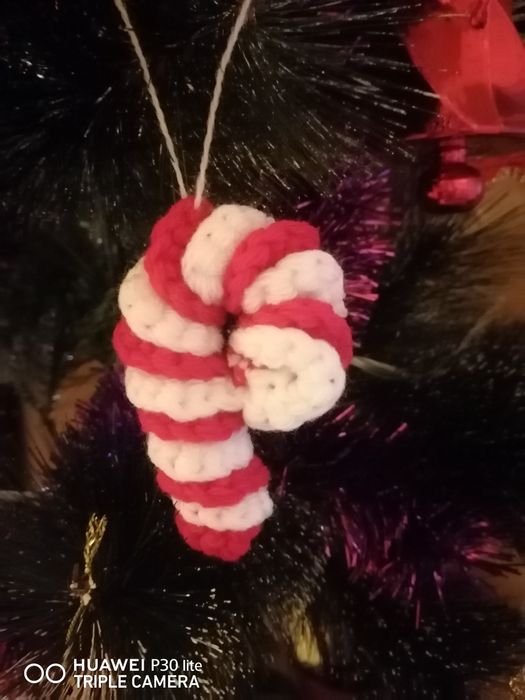 Ръчно изплетени коледни украси