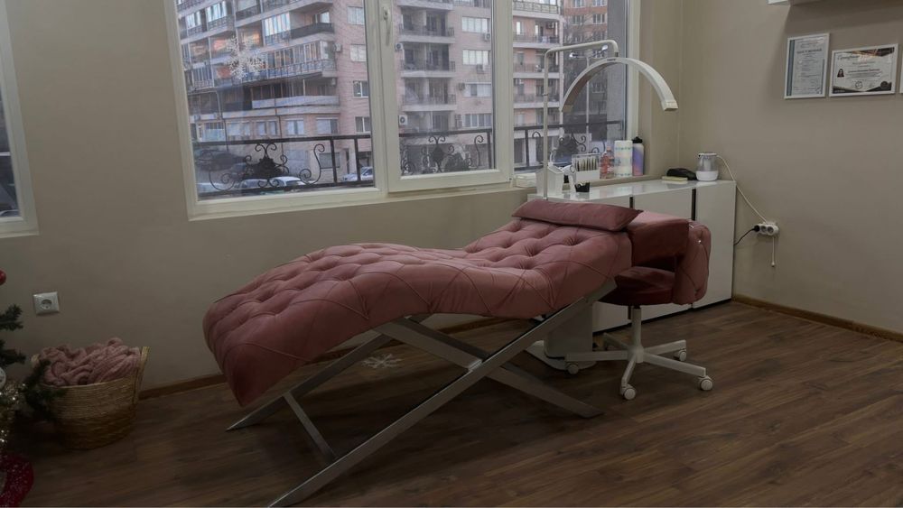 Продавам кушетка