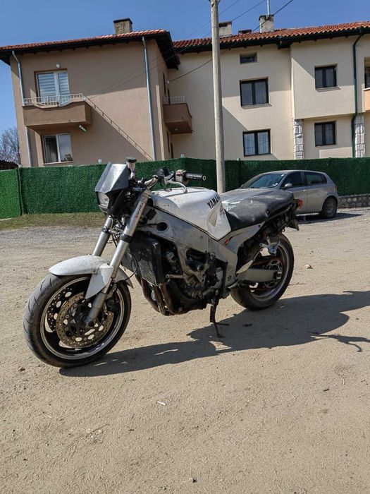 Yamaha szr 660 ……