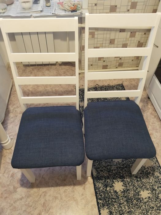 Стол с 4 стульями новая