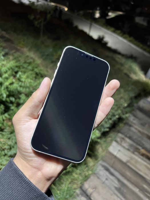 iPhone 13 128гб идеал