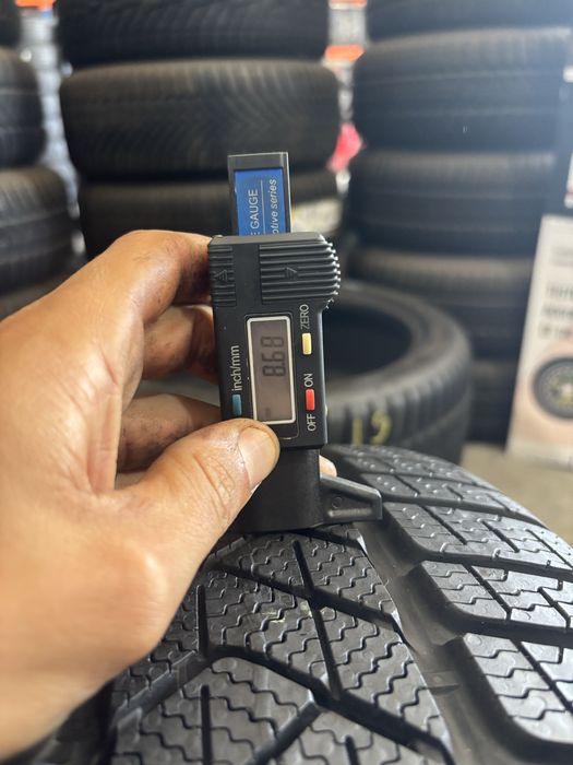 Anvelope Iarna 245/40/19 Pirelli SottoZero 3 RFT 245 40 19 R19