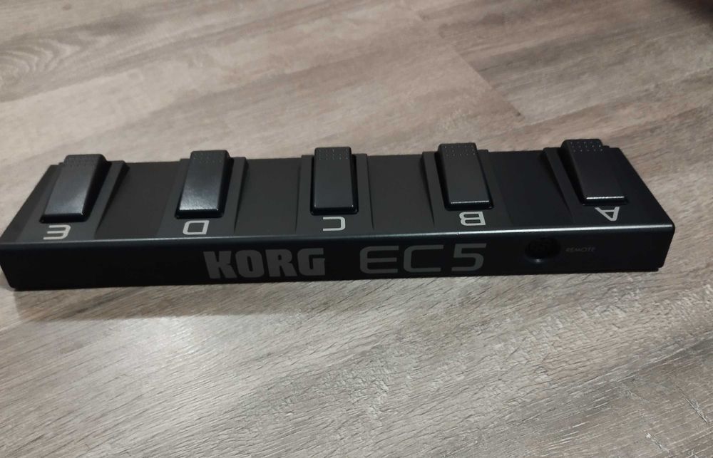 KORG EC5 мултифункционален педал