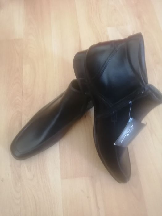 Нови  обувки, номер 41.и 44 номер