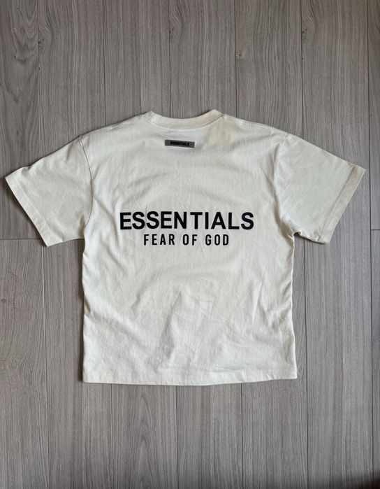 Essentials short tshirt