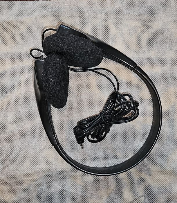 Продаю наушники Aiwa Stereo Headphоnes