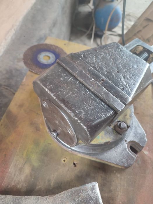 Дробилка -сенорезка тисы токарные