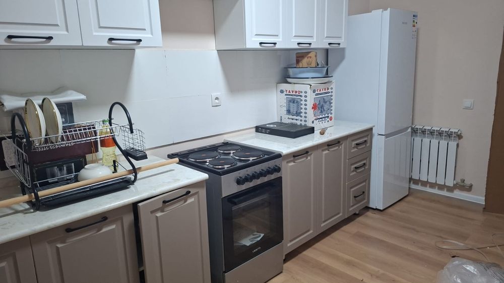Продается Кухонный гарнитур  

Кухон