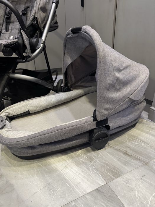 Коляска Easywalker mini, люлька и прогулочный блок