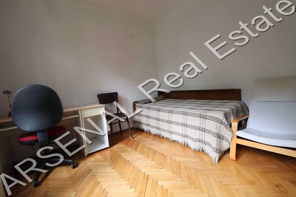 Дава се под наем Тристаен апартамент в София, Център - 108 кв.м за 450 € - Снимка #3