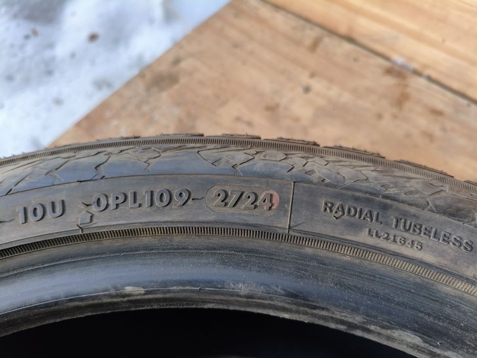 255 40 R19 Пара 2шт. Зима