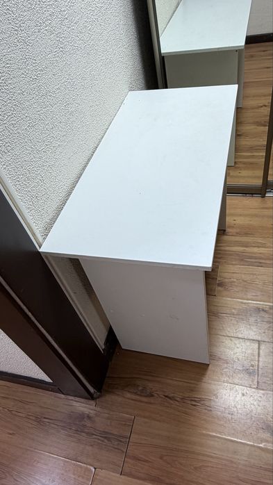 Продам Стол  и стулья