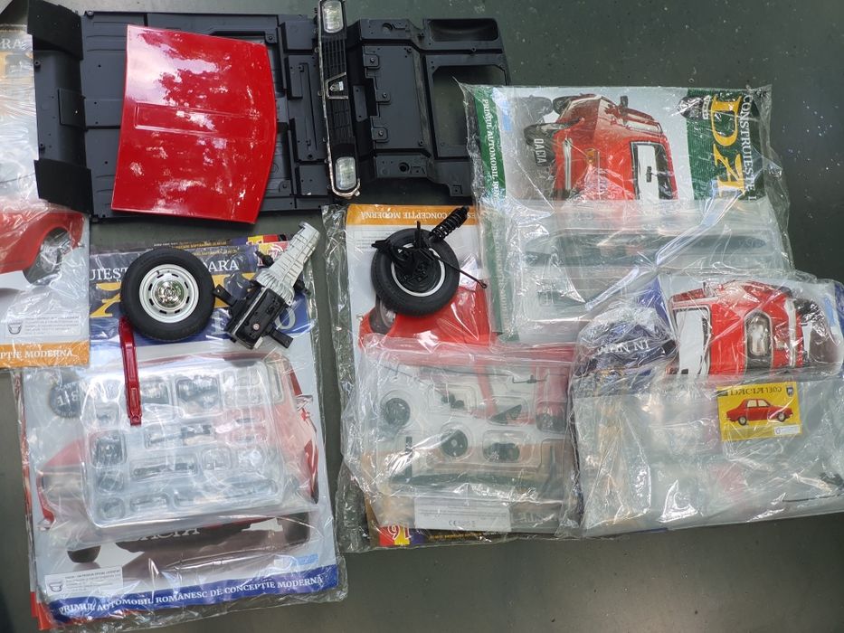 Macheta Dacia 1300, mai multe reviste plus piese separate (vezi imagin