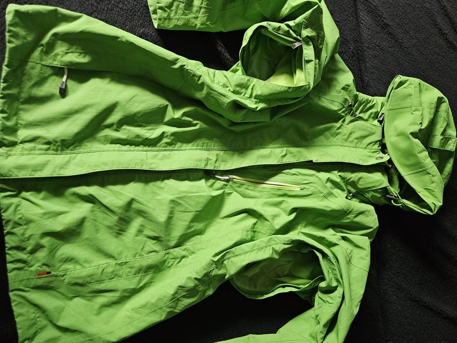 Geaca femei impermeabila trekking sport Vaude Green Shape L