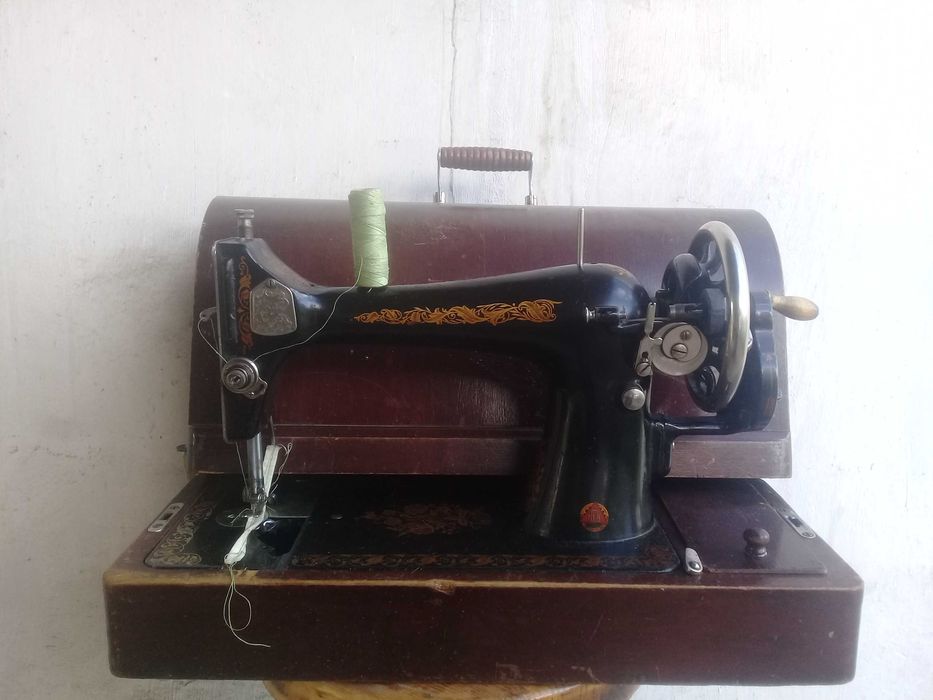 Продам швейную машинку ...