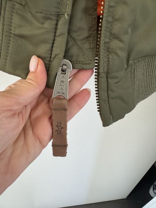Яке Alpha Industries тип bomber