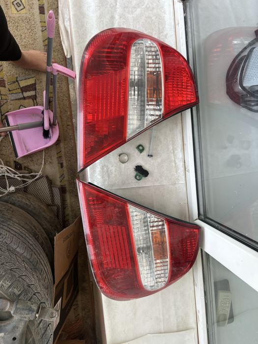 Задный стоп камри 30 евро