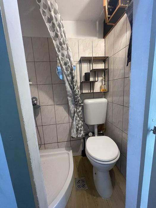 PF inchiriez garsoniera