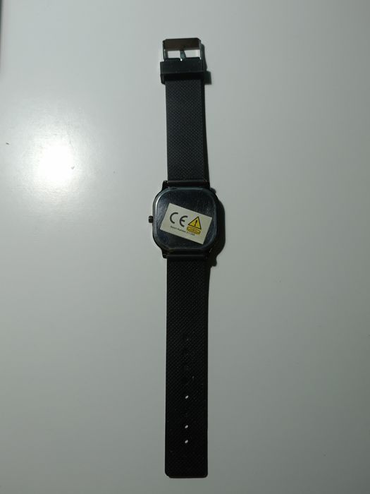 Часы ручные продаю