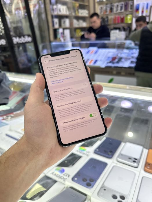 Iphone 11pro Max 256 gb 210$