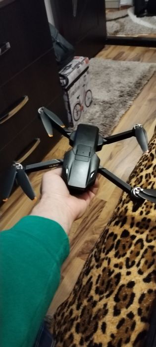 Dronă pliabilă S135 Pro cu cameră 8K
-8 %
transport gratuit
Dronă plia