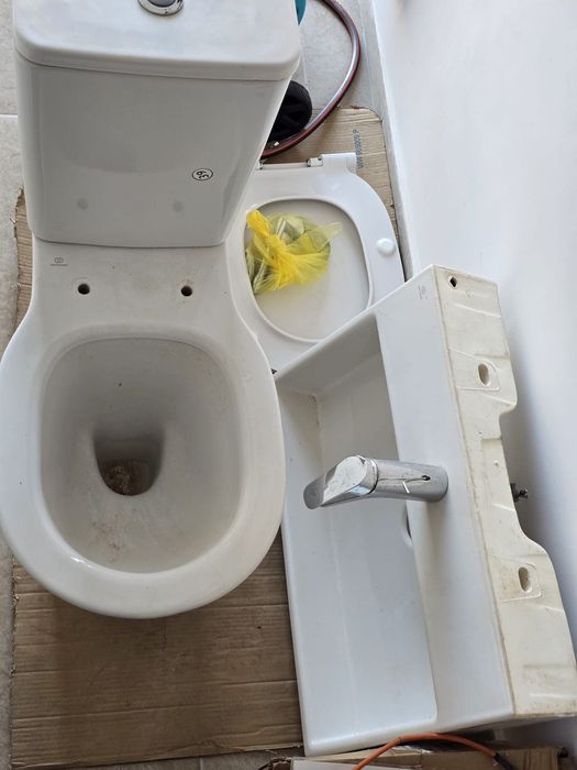 Set complet wc+chiuveta cu baterie
