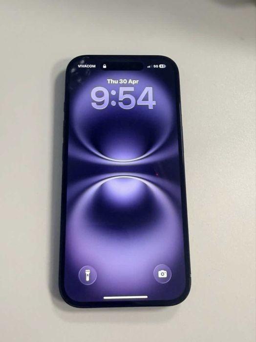 Apple Iphone 16 90%