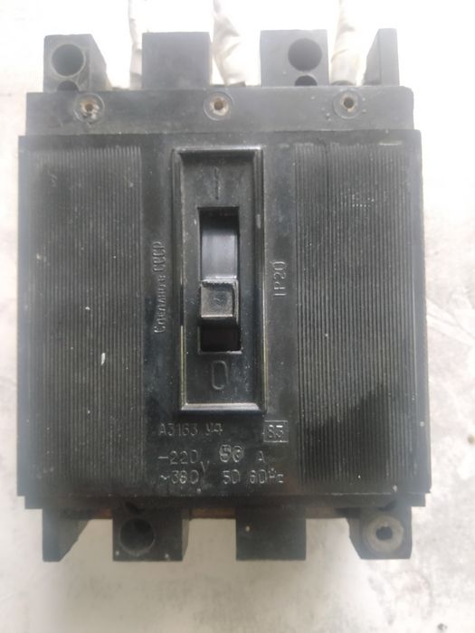 Автоматический выключатель 50А 380