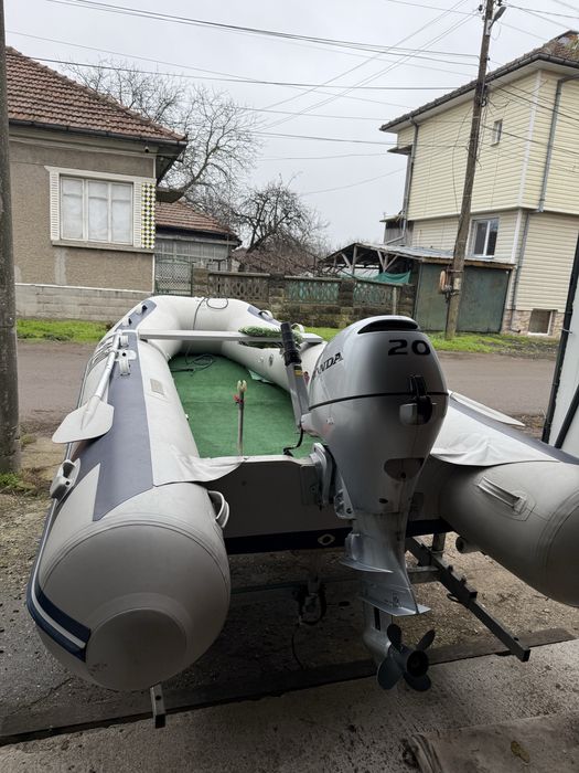 Лодка и мотор Хонда