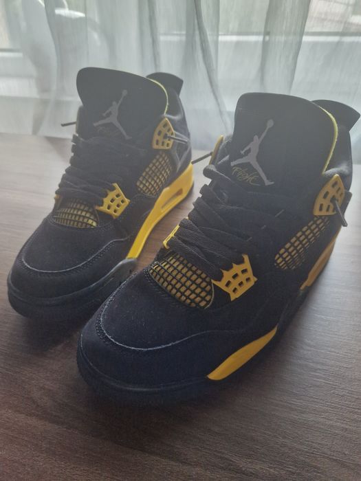 Jordan 4 yellow thunder
