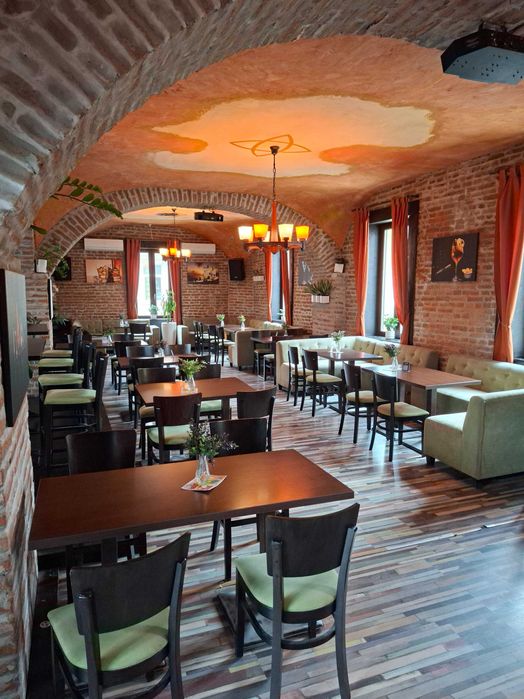 MOBILIER RESTAURANT in stare foarte buna !!!