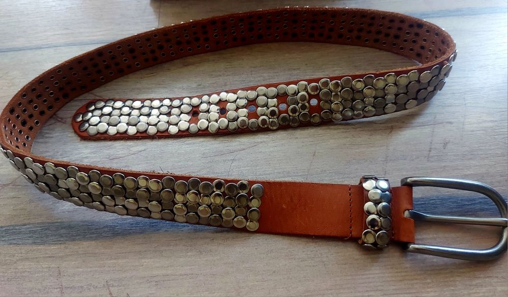 Нов естествена кожа колан с капси -95см