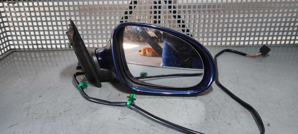 Oglinda dreapta volkswagen vw passat B6 sedan cod culoare LD5Q