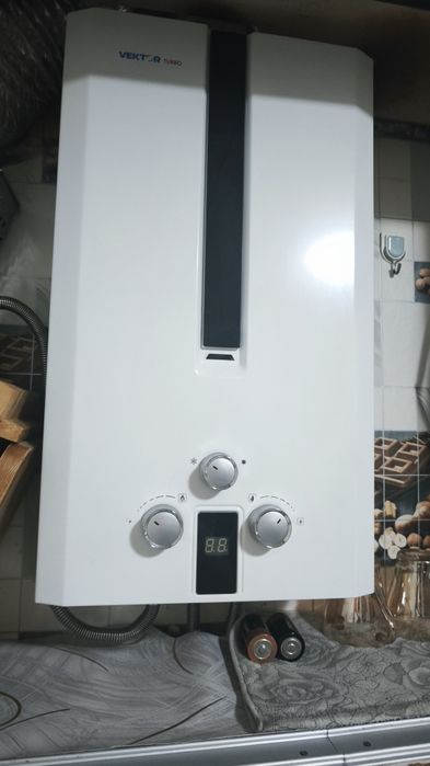 Продаем 2 газовые калонки в отличном состоянии.